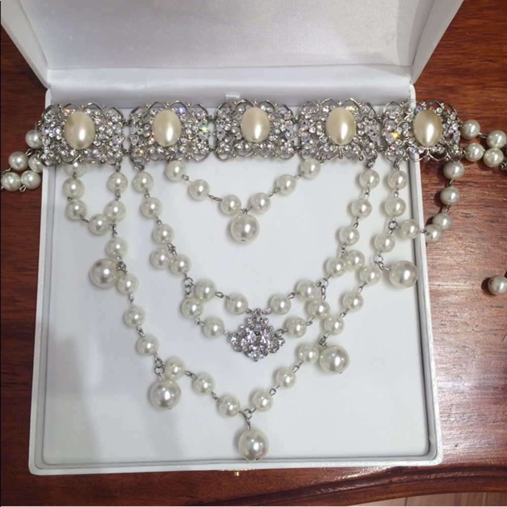 Yumi Katsura wedding necklace